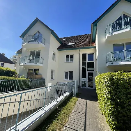 Apartment Helena Mit Terrasse Zempin