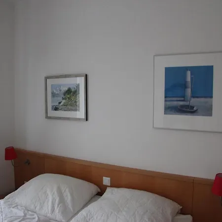 Helena Mit 2 Terrassen